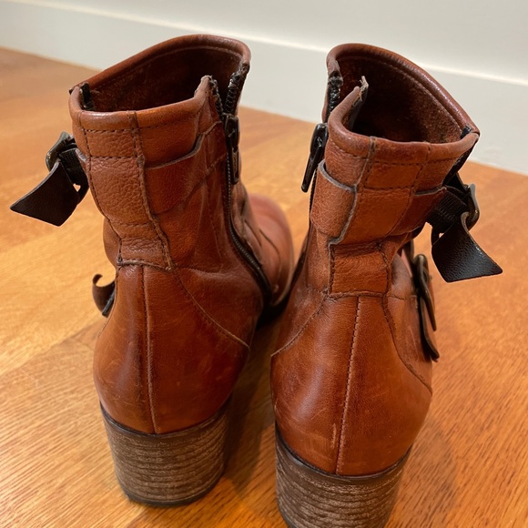 Paul Green Leather Booties - Picture 4 of 8